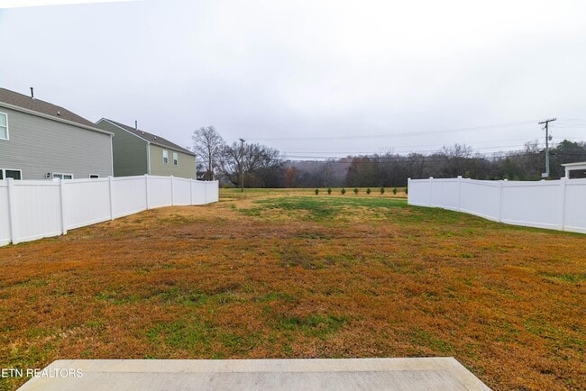 Building Photo - 4714 Willow Bluff Cir