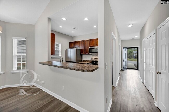 Building Photo - 151 Springhaven Dr