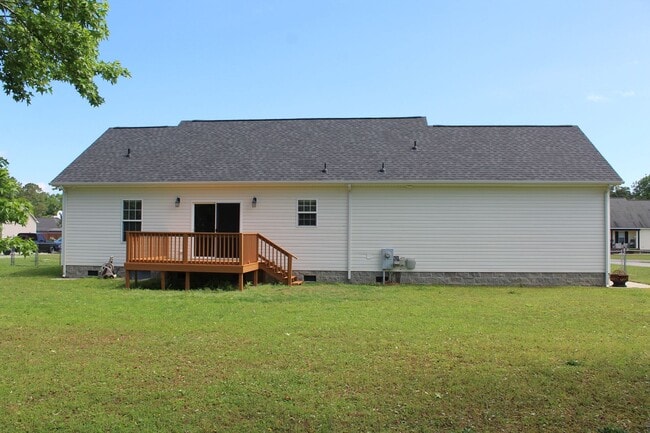 Building Photo - 212 Killdeer Dr