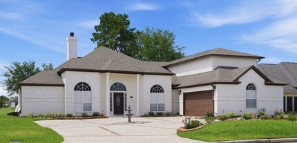 Building Photo - 108 Somerton Dr