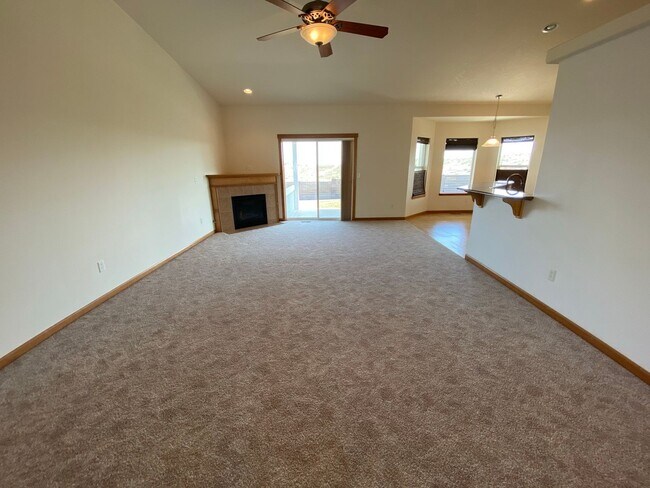 Building Photo - 3511 Hovley Ln
