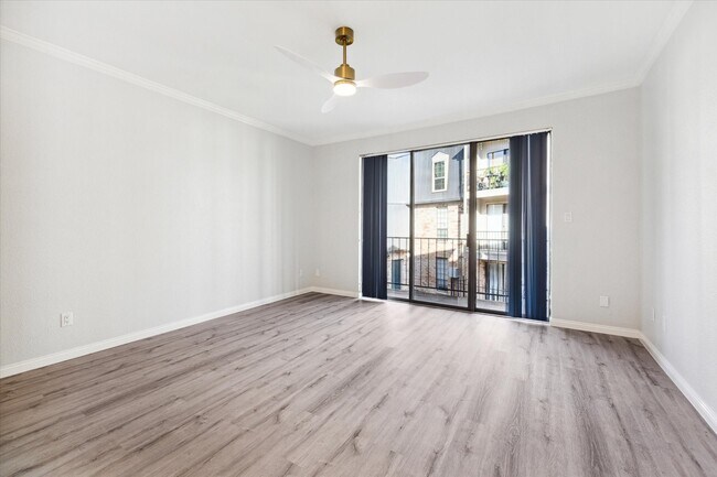 Building Photo - 2475 Underwood St