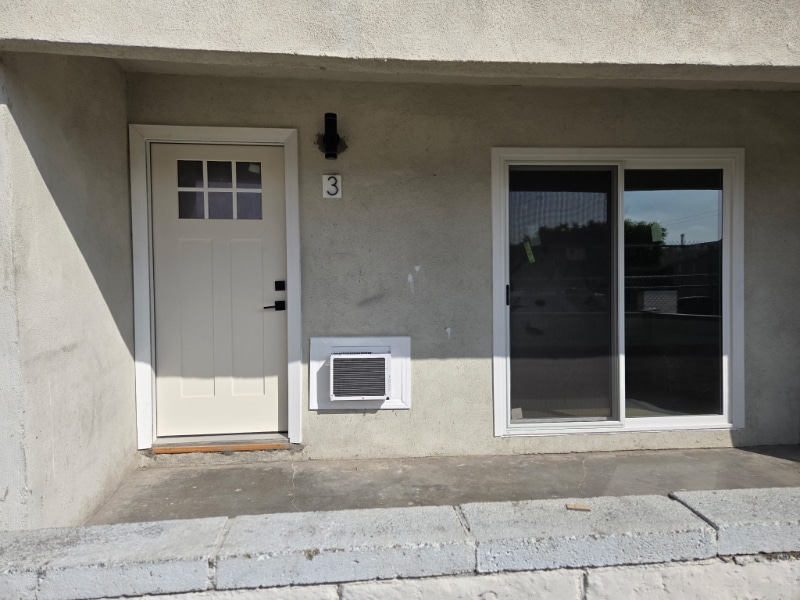 Building Photo - 14700 Hubbard St