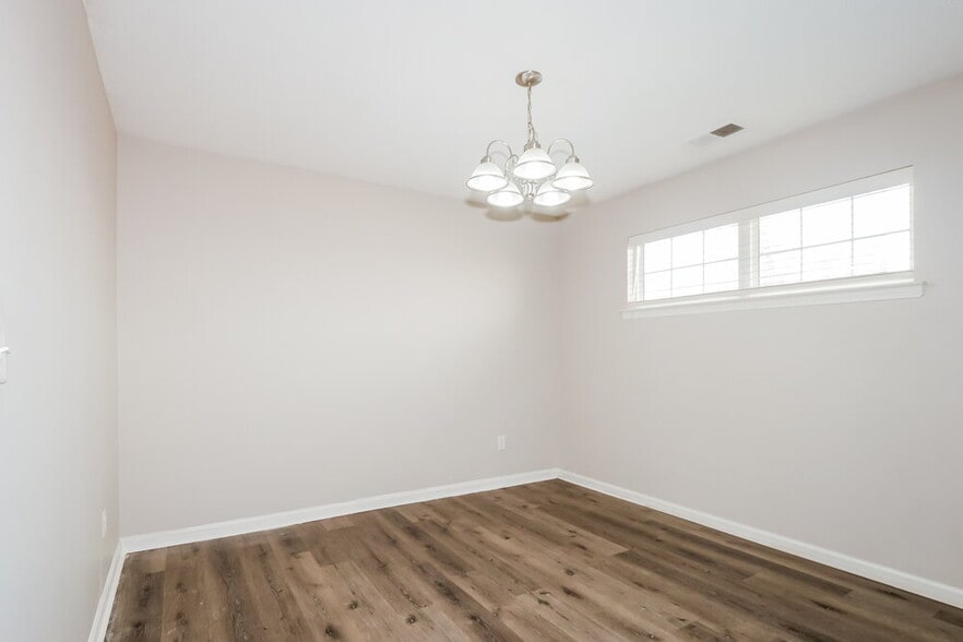 Building Photo - 7296 Green Ash Dr