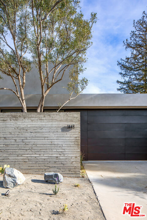 Building Photo - 1448 Stradella Rd
