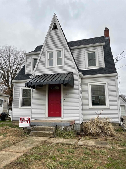 Primary Photo - 2007-2036 36th St