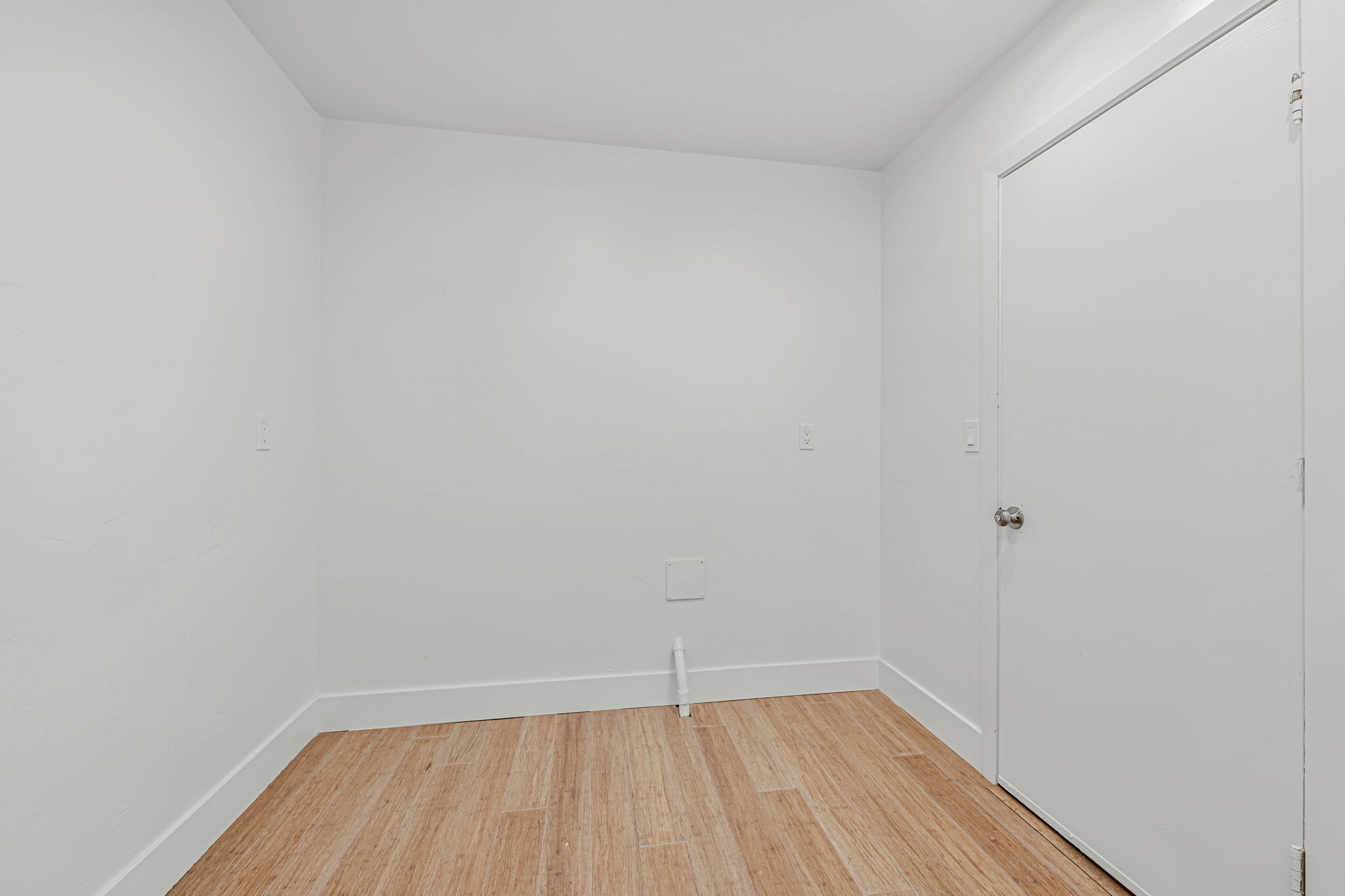 Building Photo - 6046 Reo Pl