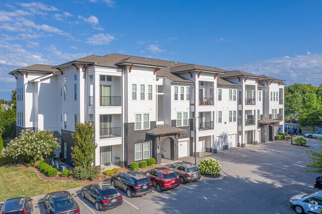 Building Photo - The Everly at Historic Franklin