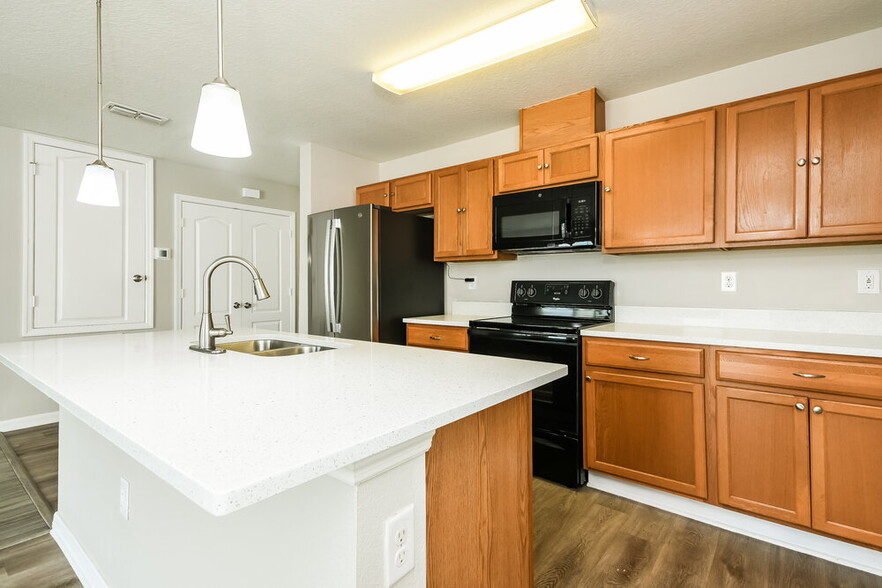 Building Photo - 4483 Baler Trails Dr