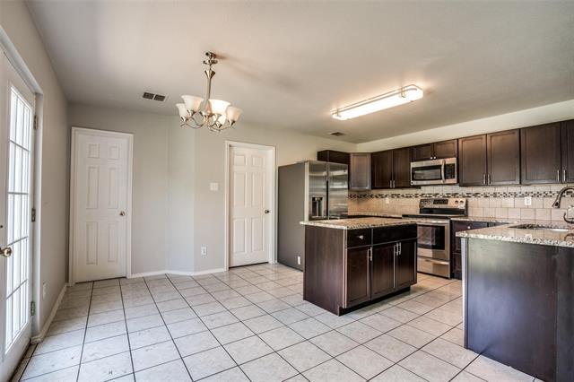 Building Photo - 2820 Terrace Dr