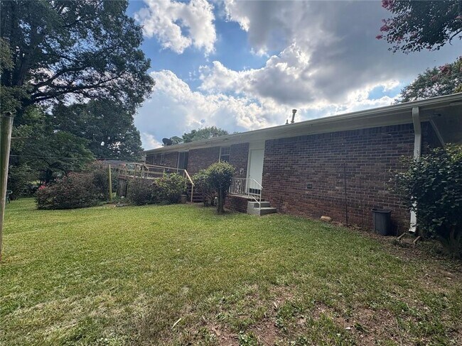 Building Photo - 1426 Jon Juca Ct