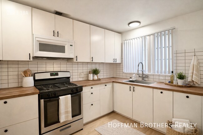 Building Photo - 1839 S Beverly Glen Blvd