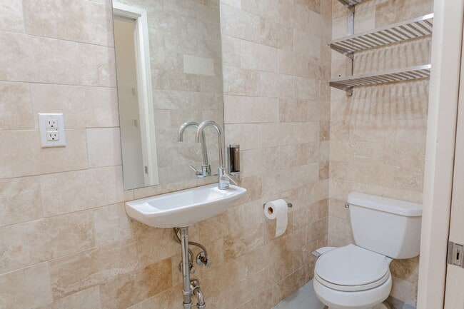 Building Photo - 2235 E 6th St