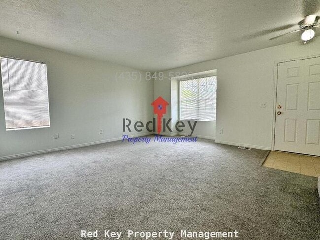 Building Photo - 410 W Single Family Home
