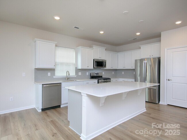 Building Photo - 161 White Apple Wy