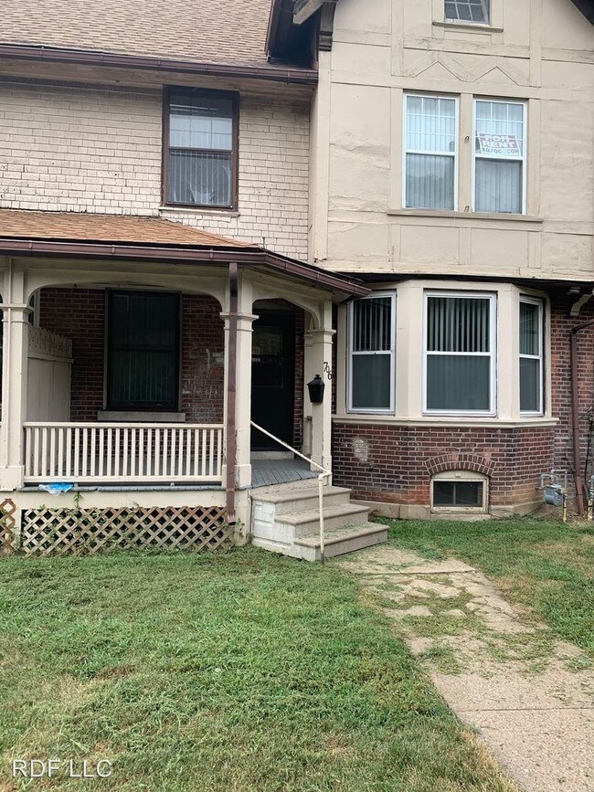 702714 Kirkwood Blvd 702714 Kirkwood Blvd Davenport IA 52803