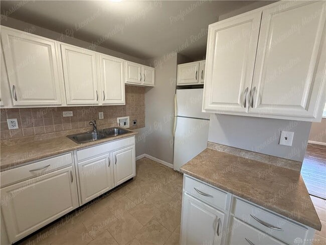 Building Photo - 5678 Tomberg St