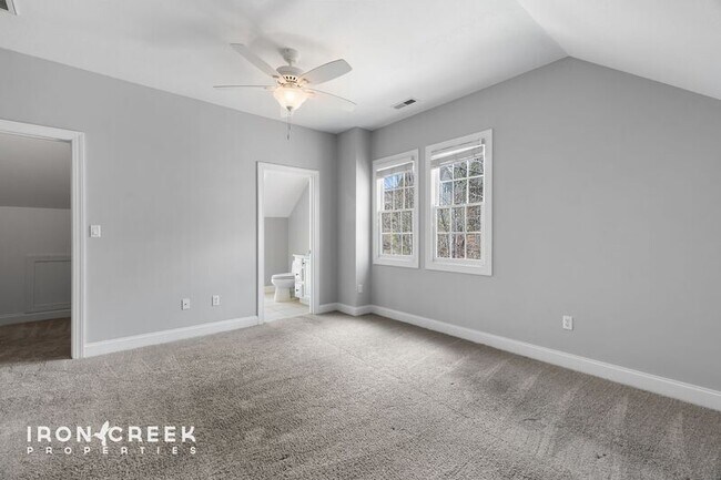 Building Photo - 1904 Bearberry Ln