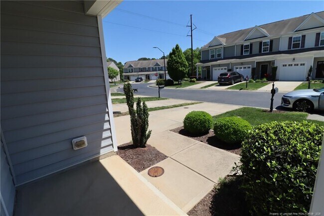 Building Photo - 408 Starkey St