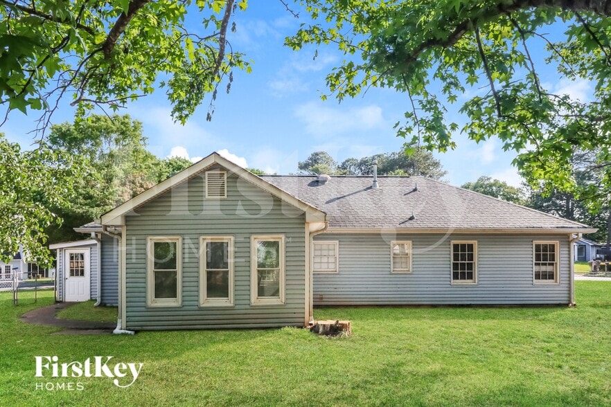 Building Photo - 83 Quail Run