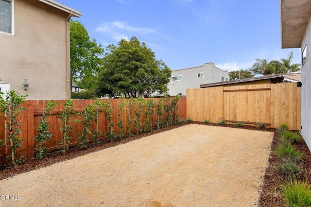 Building Photo - 114 S Santa Rosa St