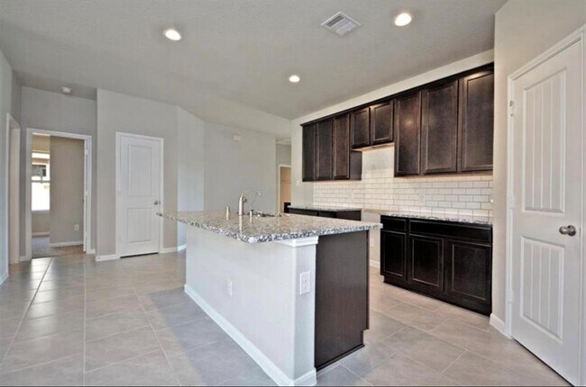 Building Photo - 7535 Keystone Blossom Trl