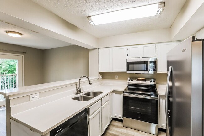 Building Photo - 5223 Pin Oak Dr