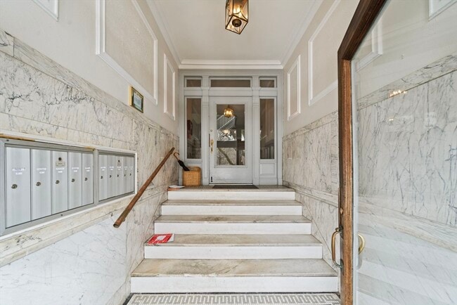 Building Photo - 224 Jamaicaway