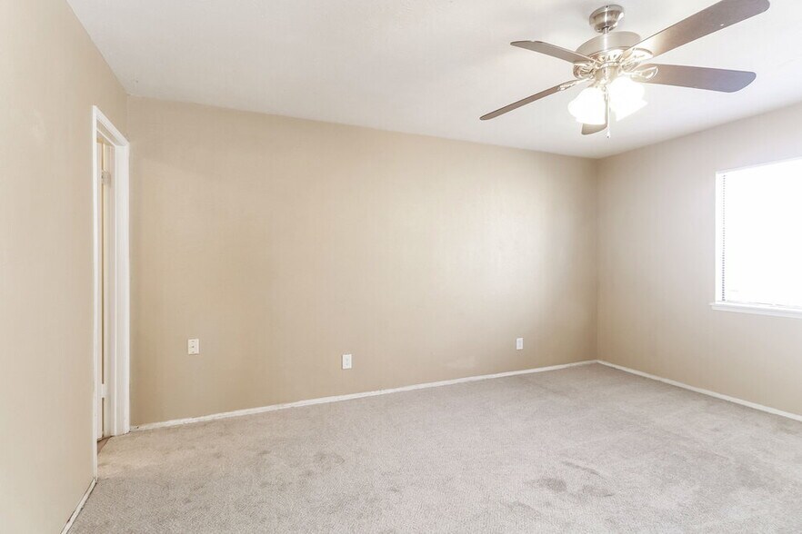 Building Photo - 7522 Christie Ln