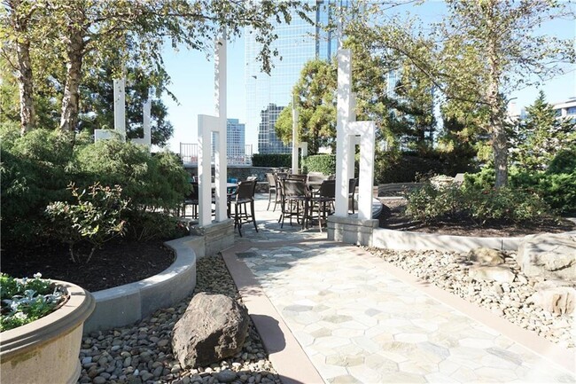 Building Photo - 3324 Peachtree Rd