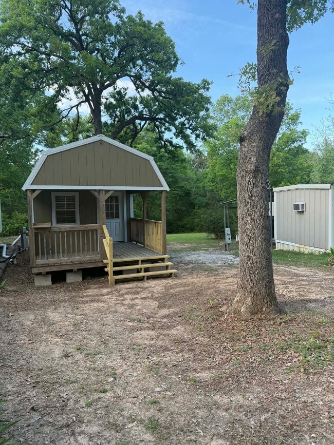 Building Photo - Charming 1-Bedroom Home with Modern Amenities in Longview, TX! - Available in May