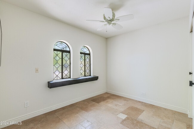 Building Photo - 6932 E Montecito Ave