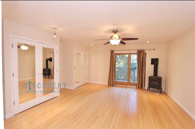 Building Photo - Four Bedroom Montclair Home with Forest Views