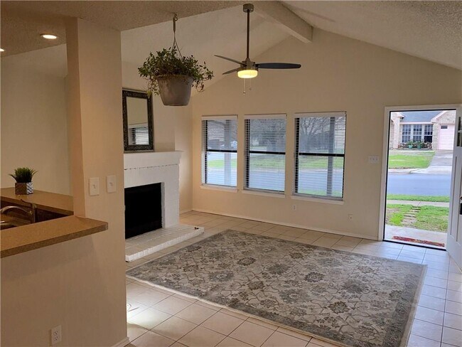 Building Photo - 1700 Rustlers Rd