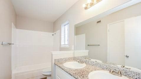 Building Photo - 2388 Valley Dr