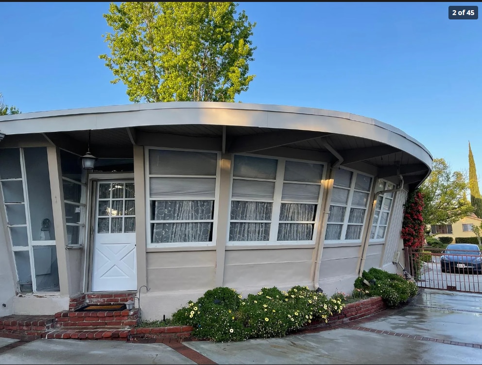 Building Photo - 1085 Riviera Dr