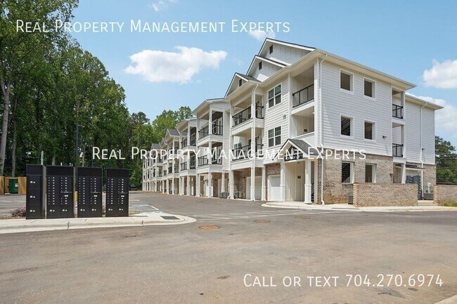 Building Photo - 14801 Statesville Rd