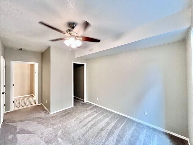 Building Photo - Charming Two-Story Home for Rent in the De...