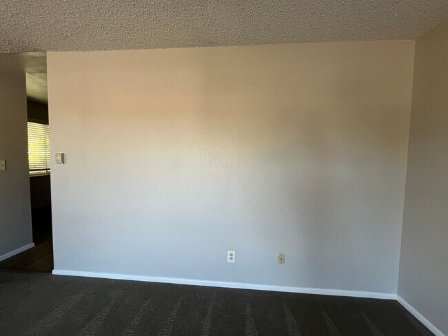 Building Photo - 3-Bed, 2-Bath Duplex across from Lake Loveland!