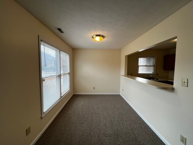 Building Photo - 1031 Ancestry Dr