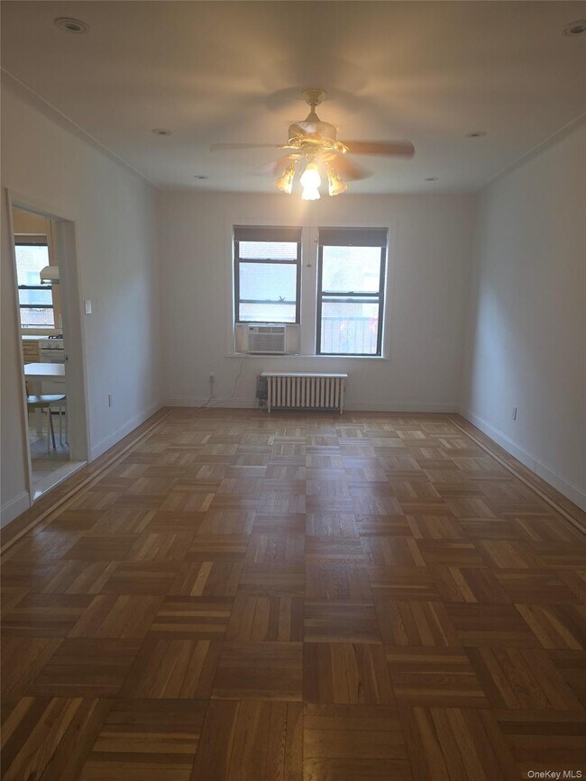 Building Photo - 42-20 Kissena Blvd