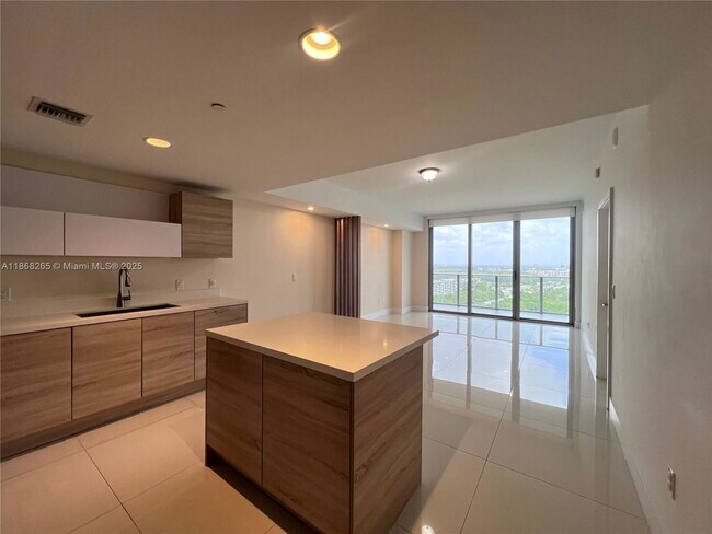 Building Photo - 16385 Biscayne Blvd