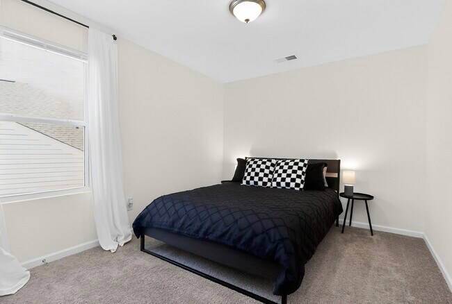 Building Photo - 7132 Wheyfield Dr