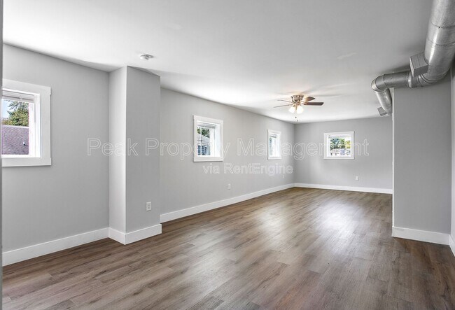 Building Photo - 1618 Maury St