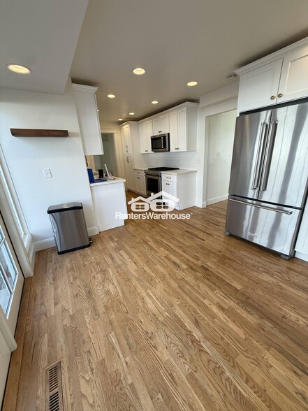 Building Photo - 3591 Kempner Rd S