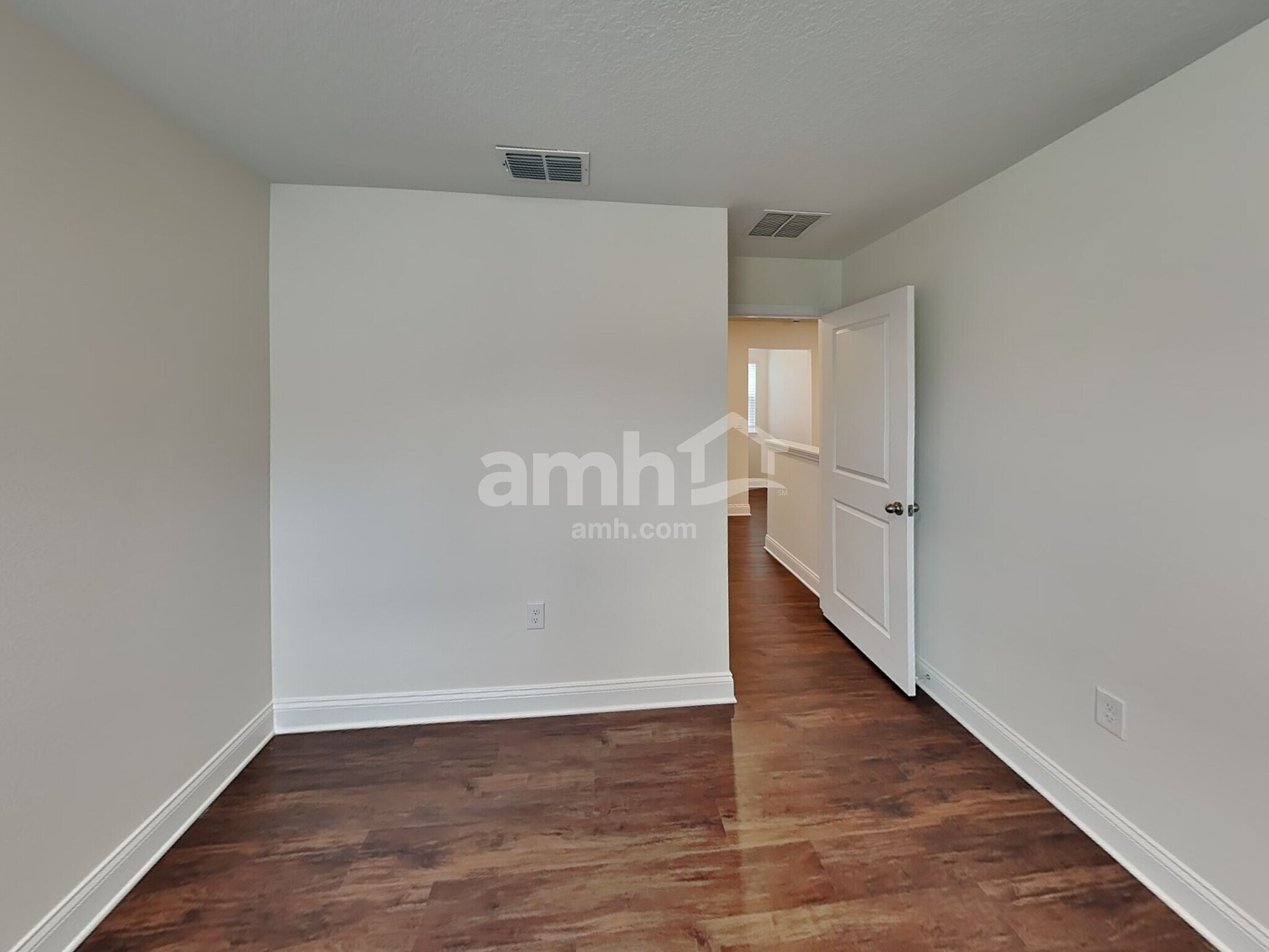 Building Photo - 6126 Little Blf Cir