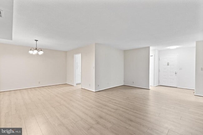 Building Photo - 8340 Greensboro Dr