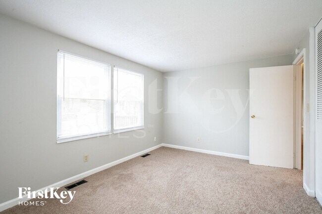 Building Photo - 9012 Panorama Ct