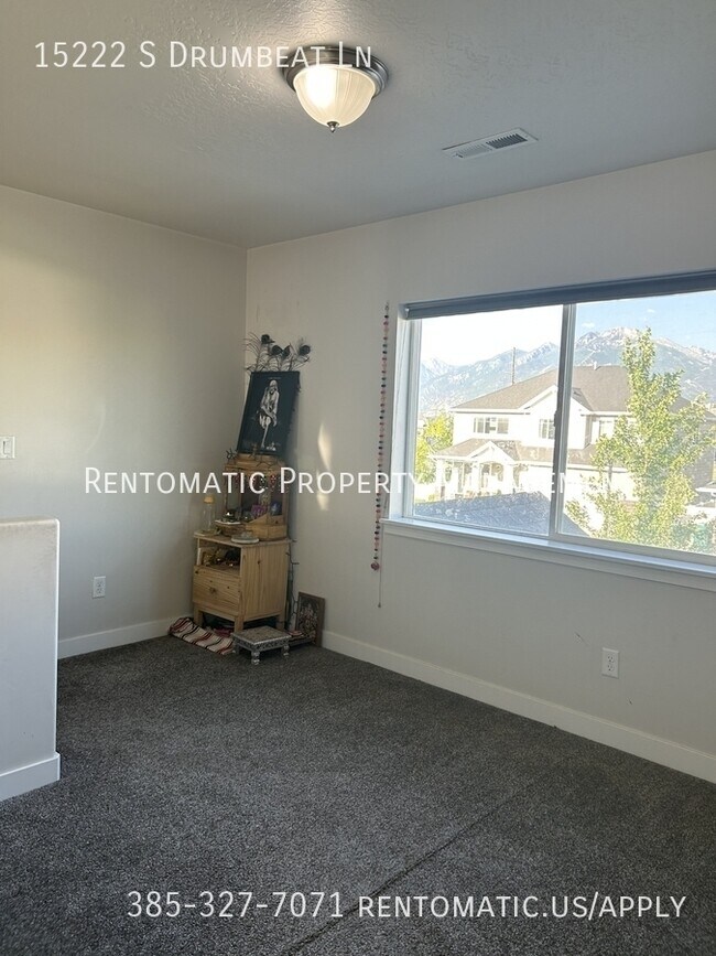 Building Photo - 15222 Drumbeat Ln