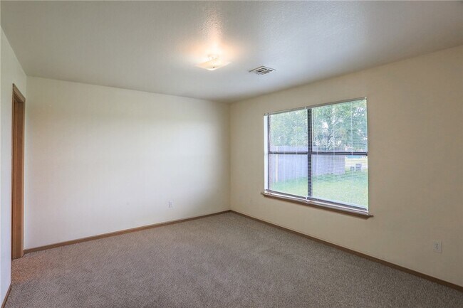 Building Photo - 2223 W Roselawn St